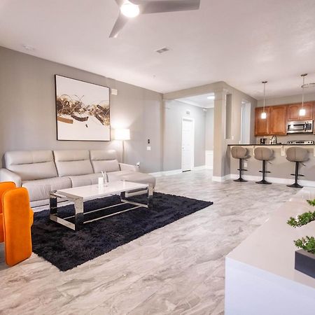 Disney Parks- International Dr - Orlando Luxury Condominium- Fully Equipped - 3Bed & 2 Bath- 외부 사진